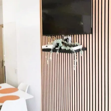 Happy Apartment *
